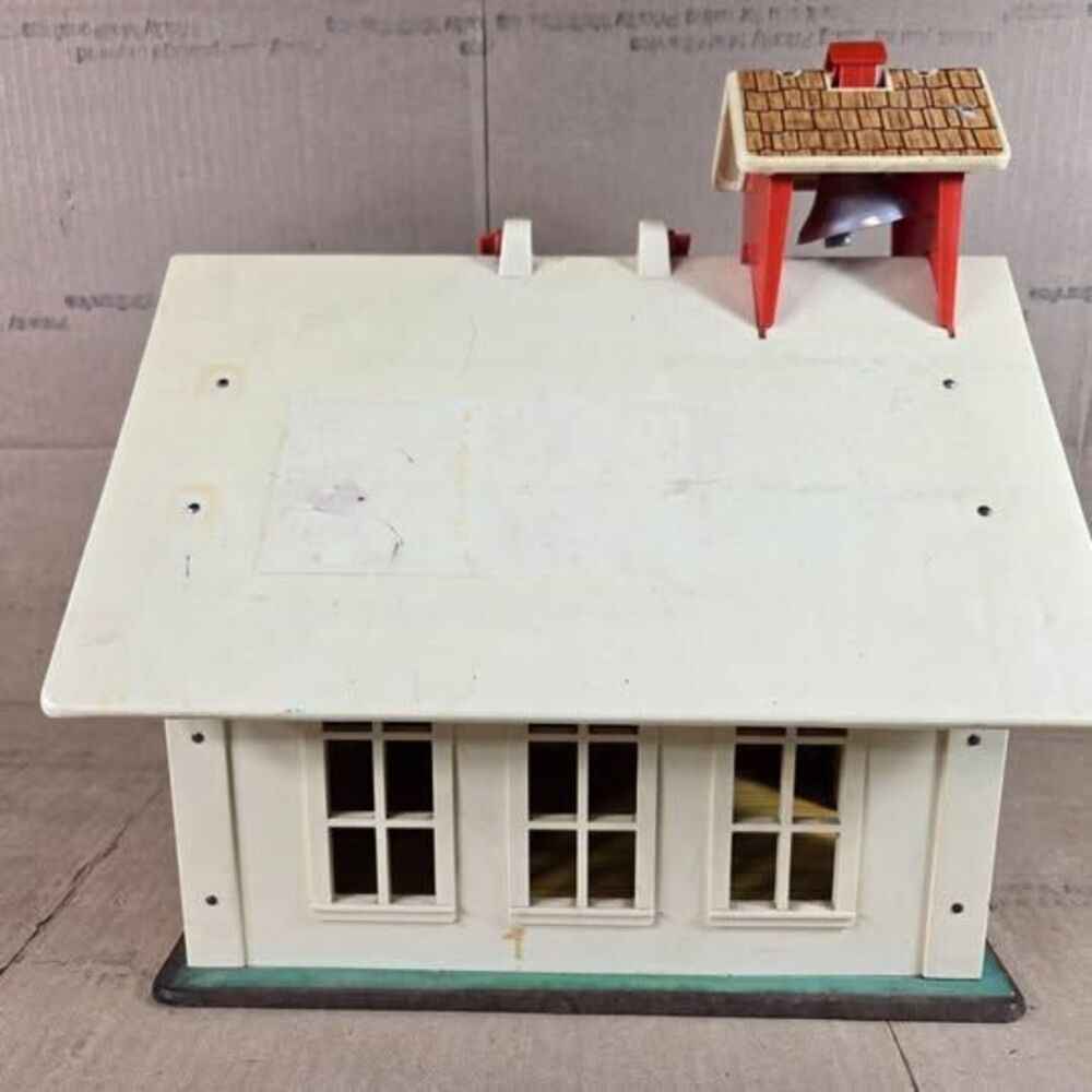 Vintage Fisher Price Little People Family School House, Students & Accessories - Picture 12 of 14
